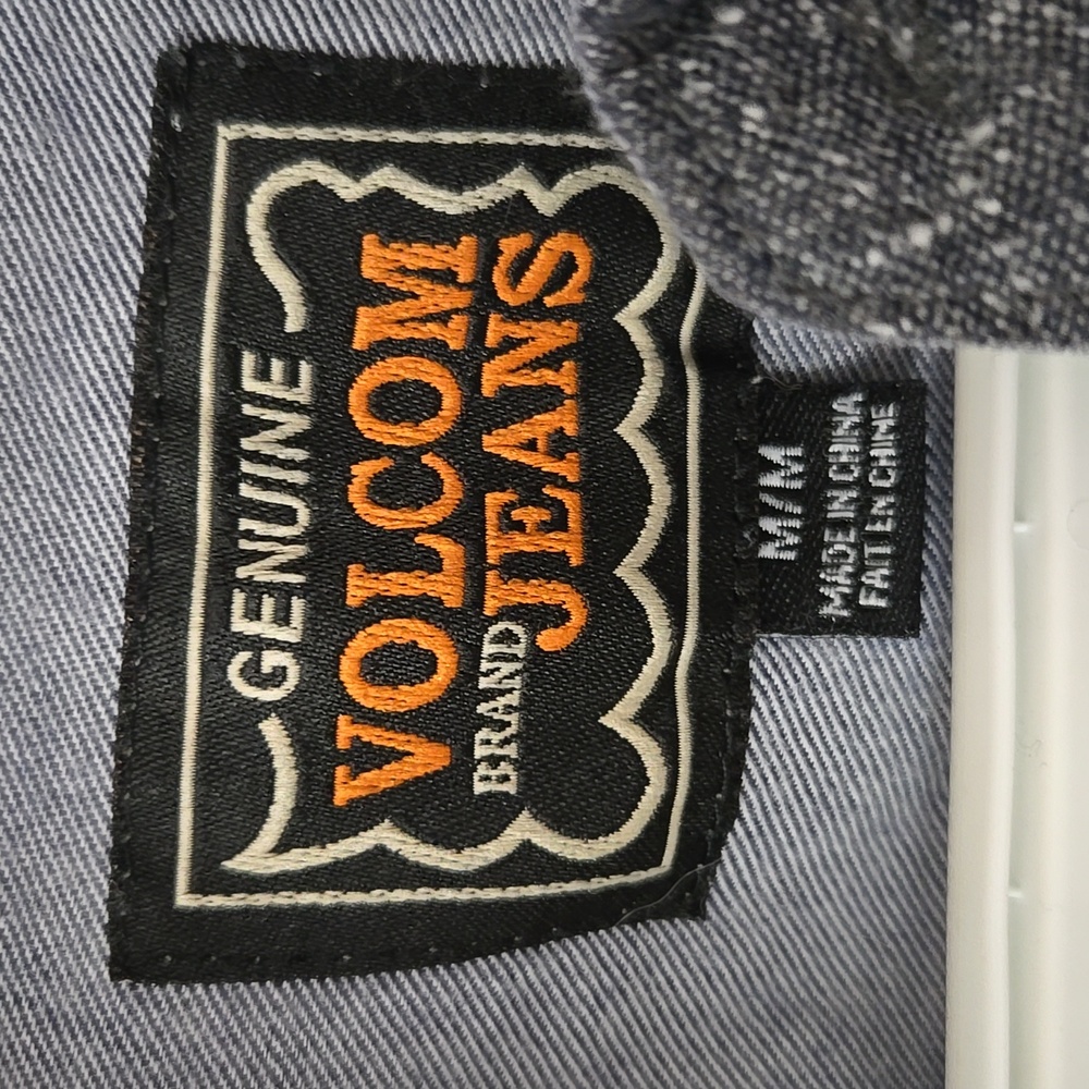 Volcom Gray Button-Up Shirt - Picture 4 of 8